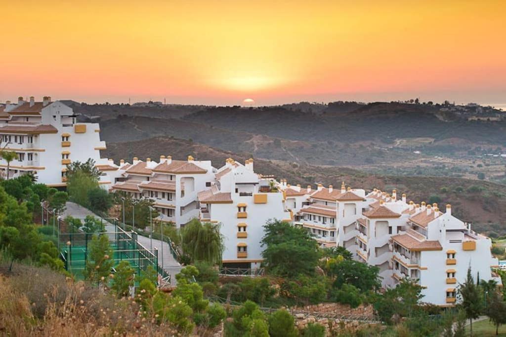El Casa Blanca - Golf Resort In La Cala De Mijas Bagian luar foto
